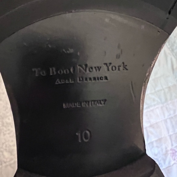 Size 10 men’s dress shoes from To Boot New York. Only worn a few times. Brown. - Picture 2 of 2